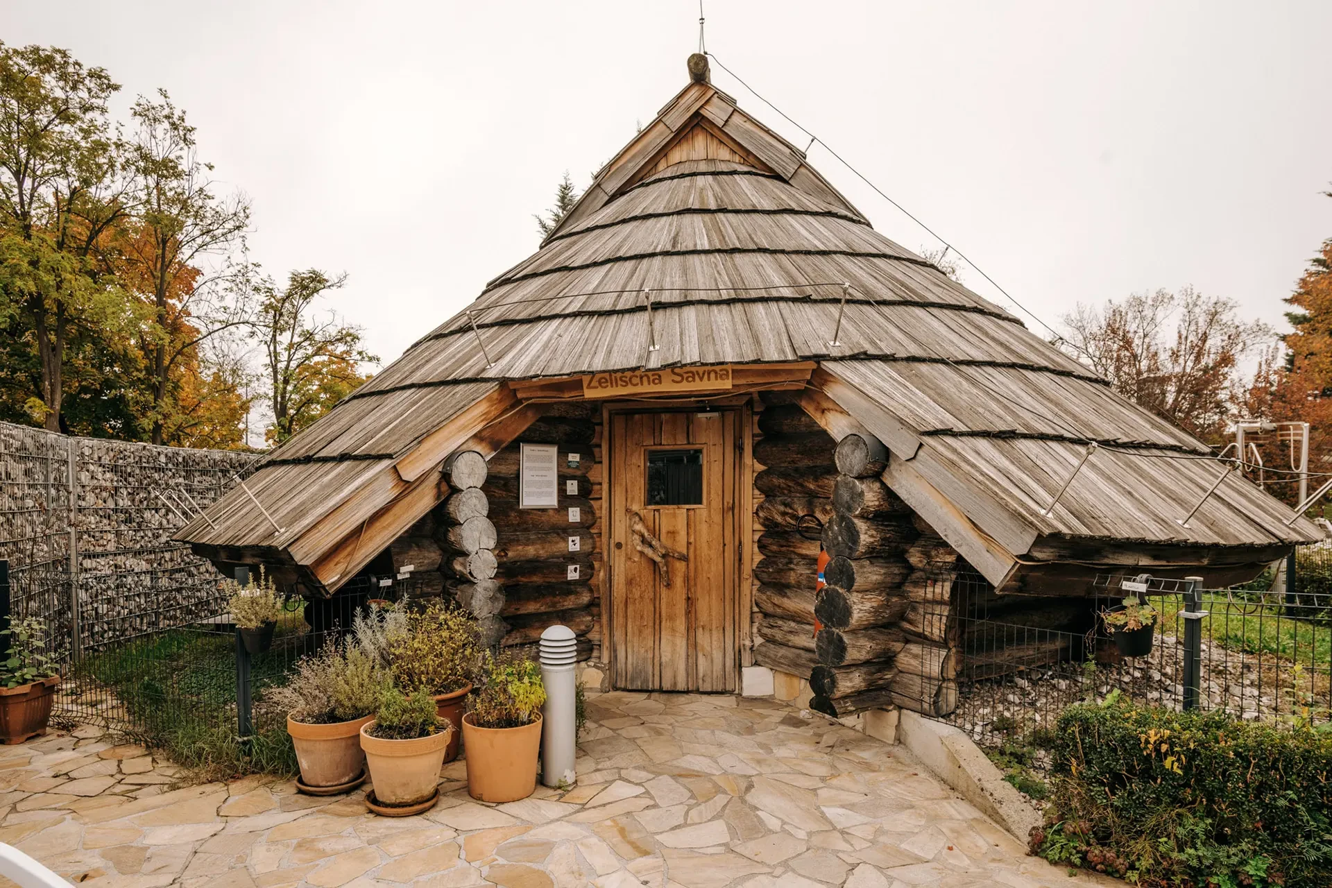 Wellness atlantis zeliščna savna